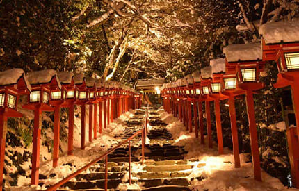 冬の八坂神社